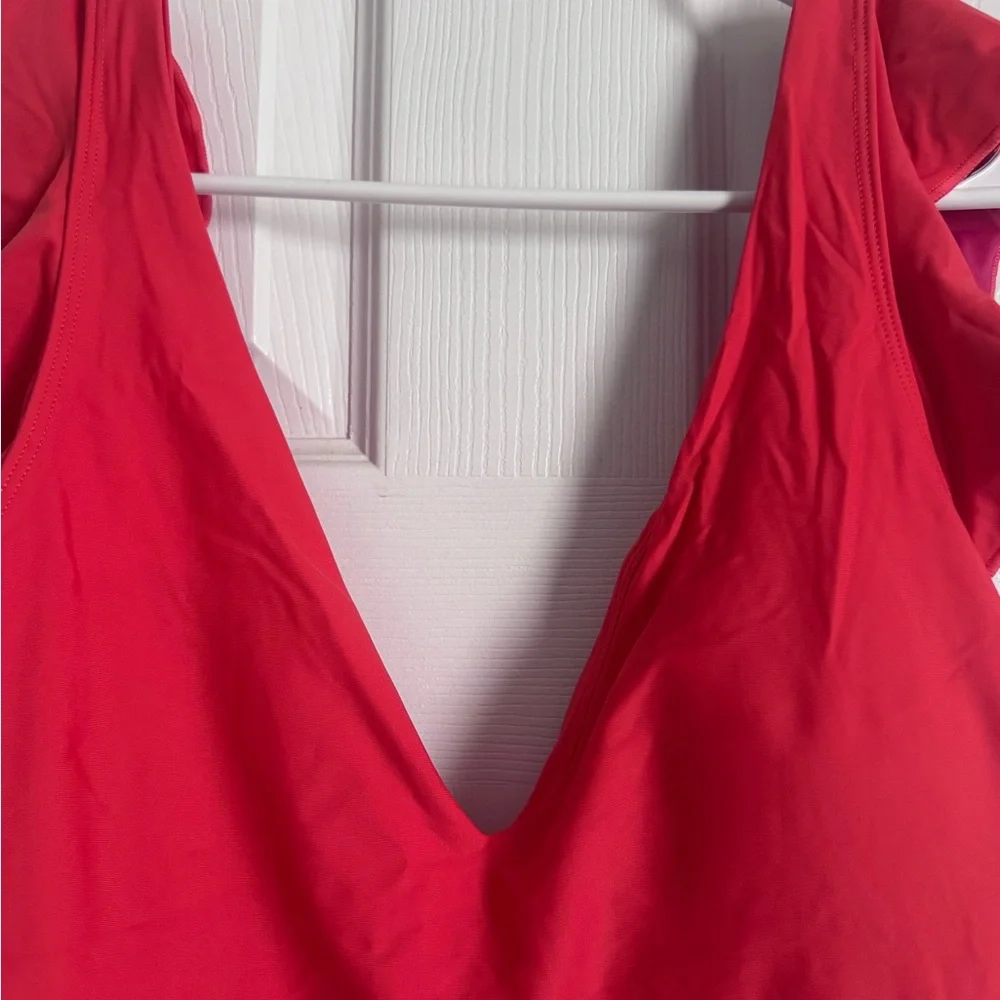 Summersalt The Ruffle Backflip - Picture 6 of 11